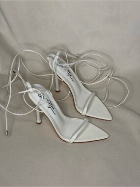 So Me White Pointed Lace-Up Stiletto Sandals